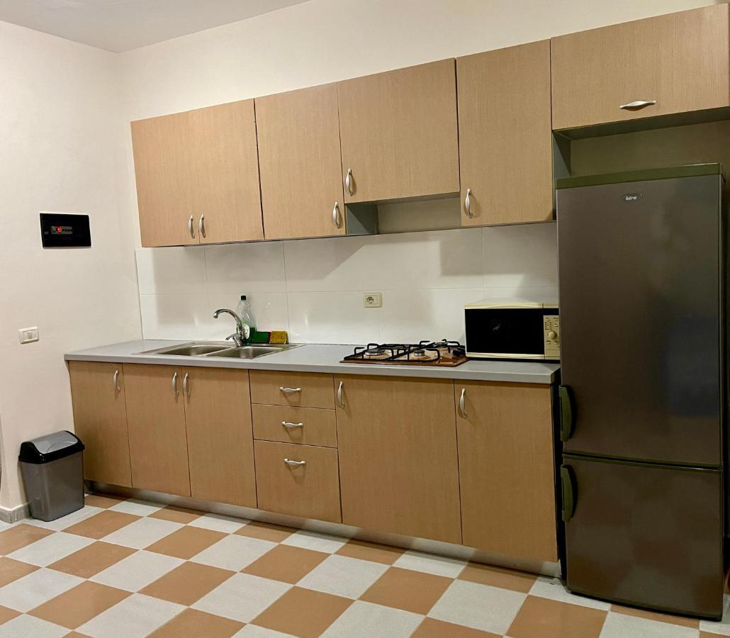 Lovely Studio Apartment Beachfront Durrës Extérieur photo