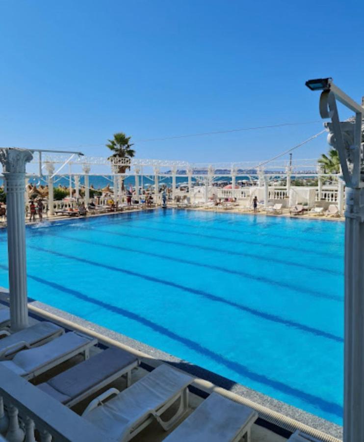 Lovely Studio Apartment Beachfront Durrës Extérieur photo